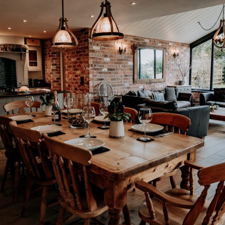 Secret Retreat St Davids Dining Area