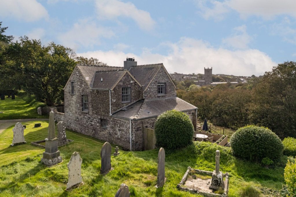 Tyr Wennol St Davids Exterior 6