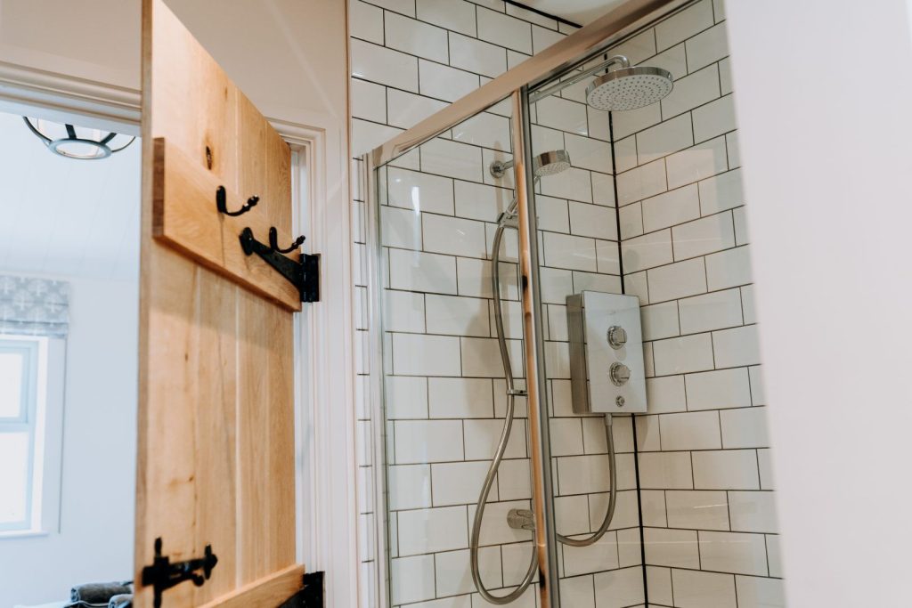 Hideaway St Davids En Suite Bathroom 2