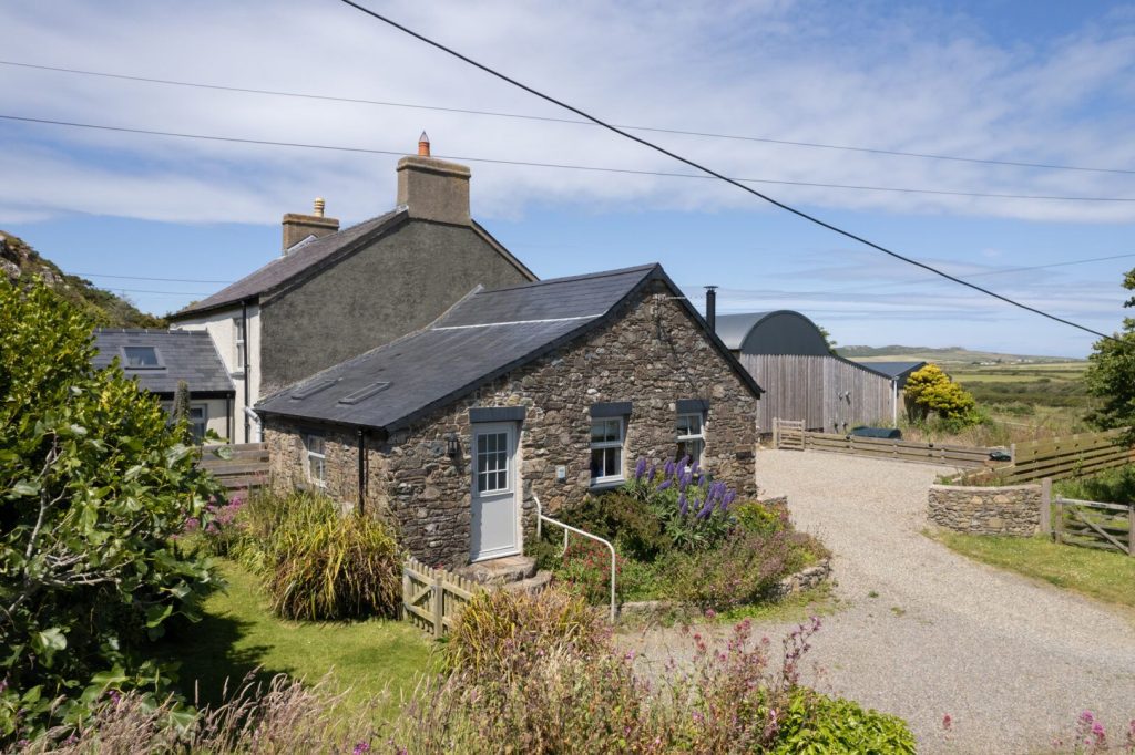 Hideaway St Davids Exterior 2