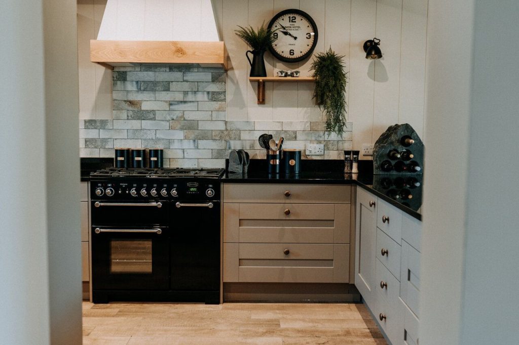 Farmhouse Retreat St Davids Kitchen 4