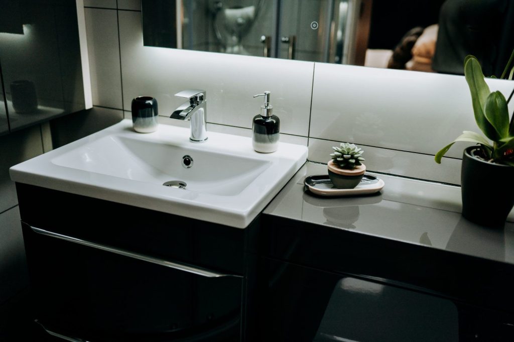 Ty Cosy St Davids Bathroom 3