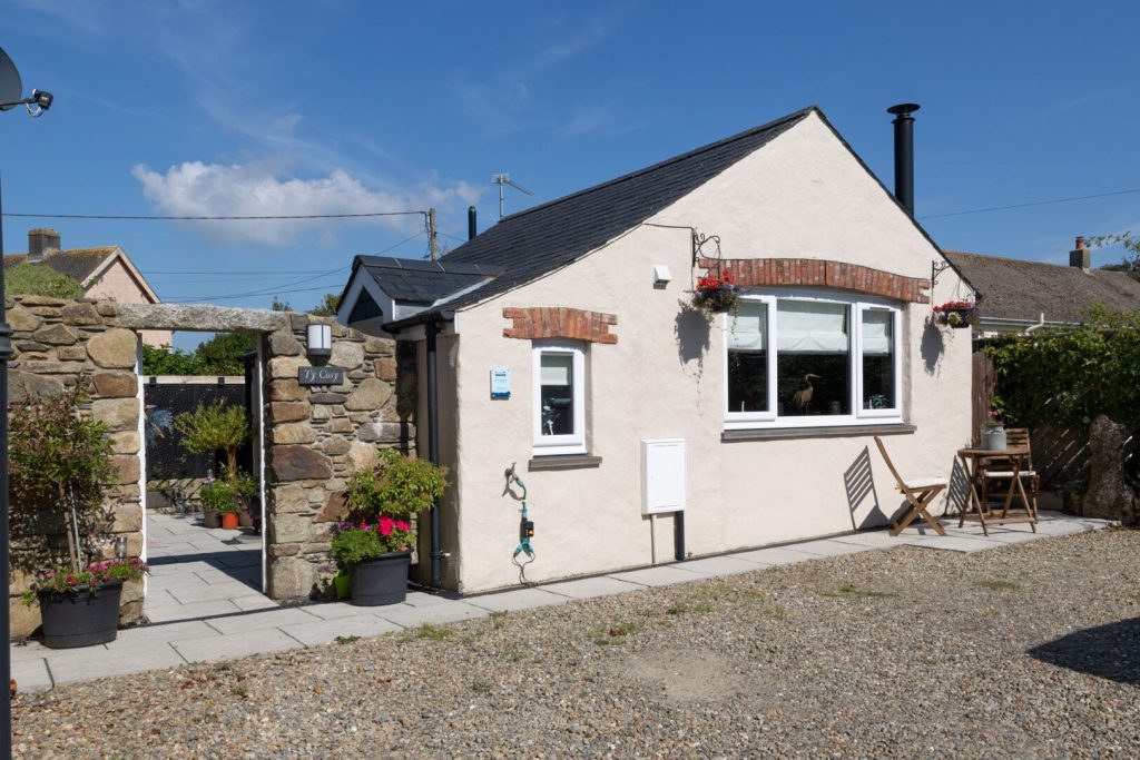 Ty Cosy St Davids Exterior