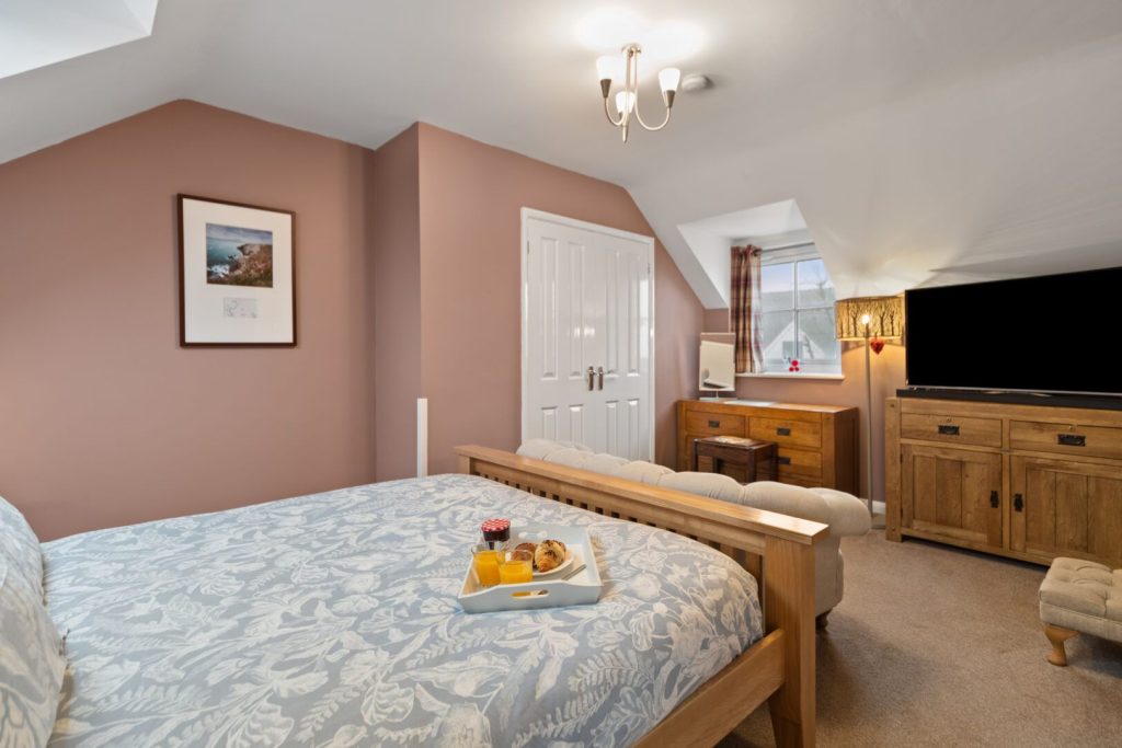 Bishops Cottage image