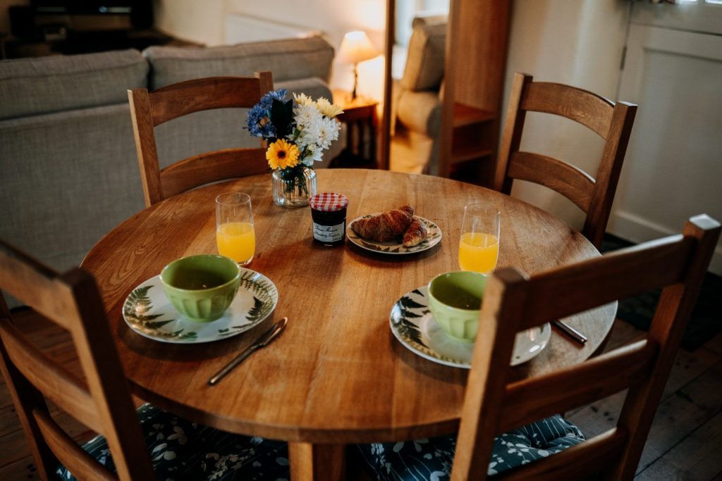 Bwthyn Dowrog St Davids Dining Table