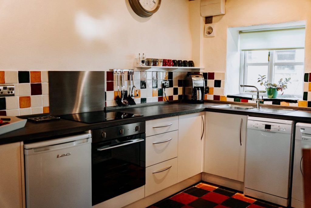 Bwthyn Dowrog St Davids Kitchen 3