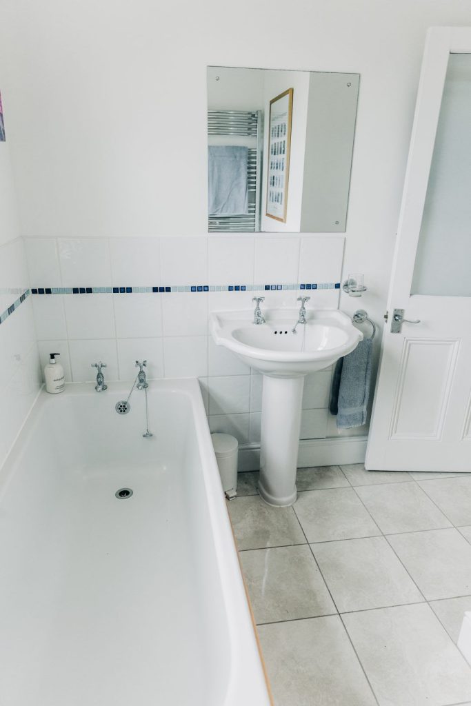 Captains House St Davids Bathroom