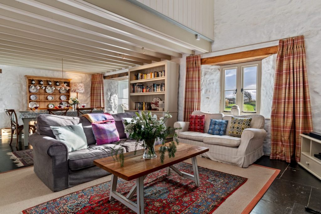 Carreg Wen Solva Lounge