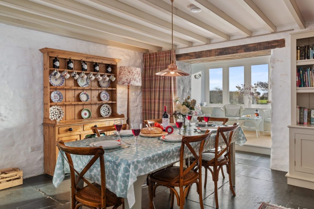 Carreg Wen Solva Dining Table