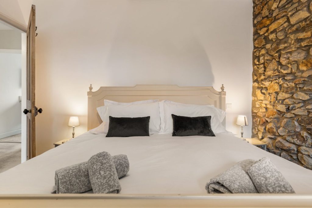 Cathedral Cottage St Davids Kingsize Bedroom 2