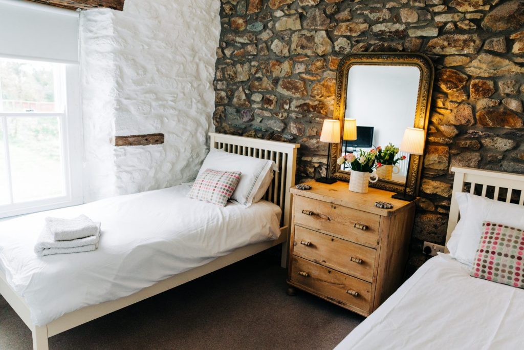 Cathedral Cottage St Davids Twin Bedroom