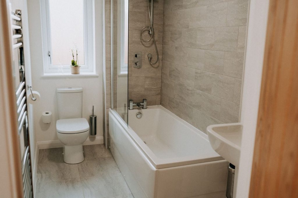 Galwad  Y Mor St Davids Bathroom