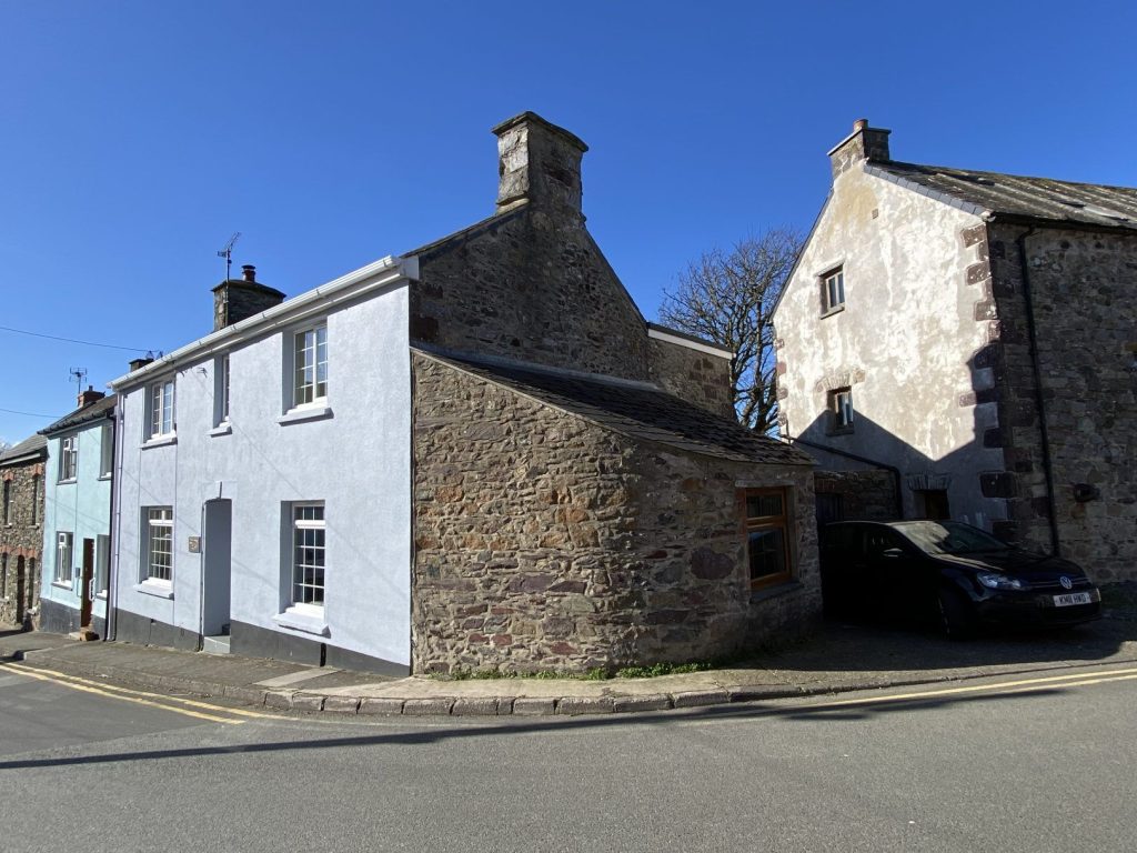 Golden House St Davids Exterior