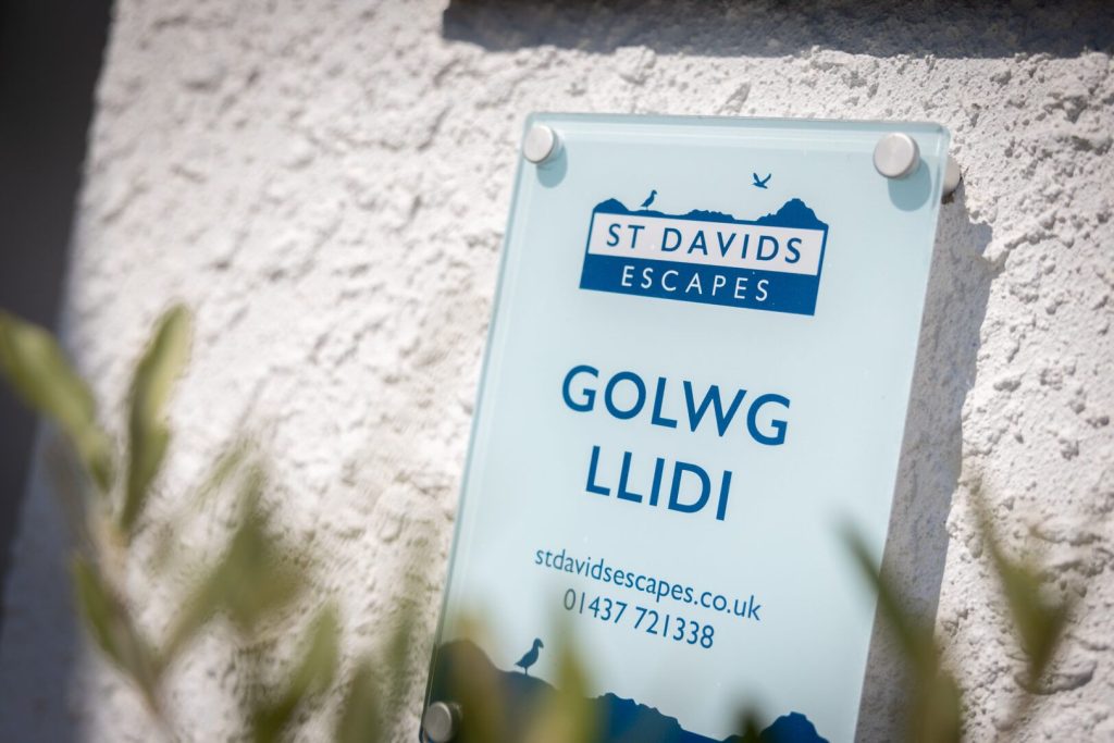 Golwg Llidi St Davids Sign