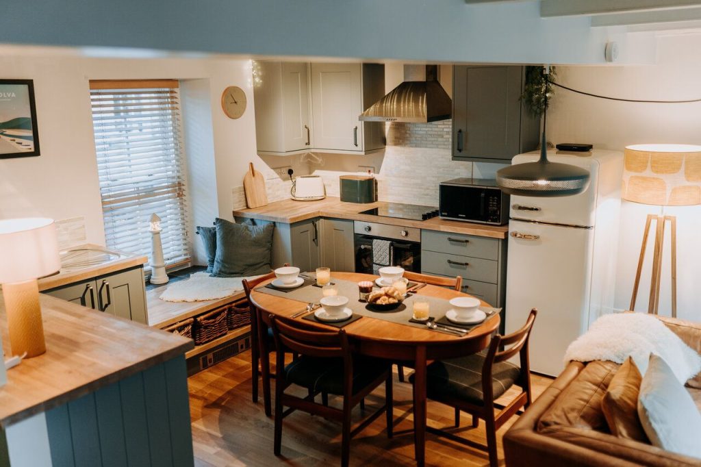 Grove Cottage Solva Kitchen 1