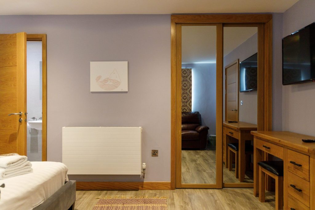 Harmon Vale Solva Kingsize Bedroom 5