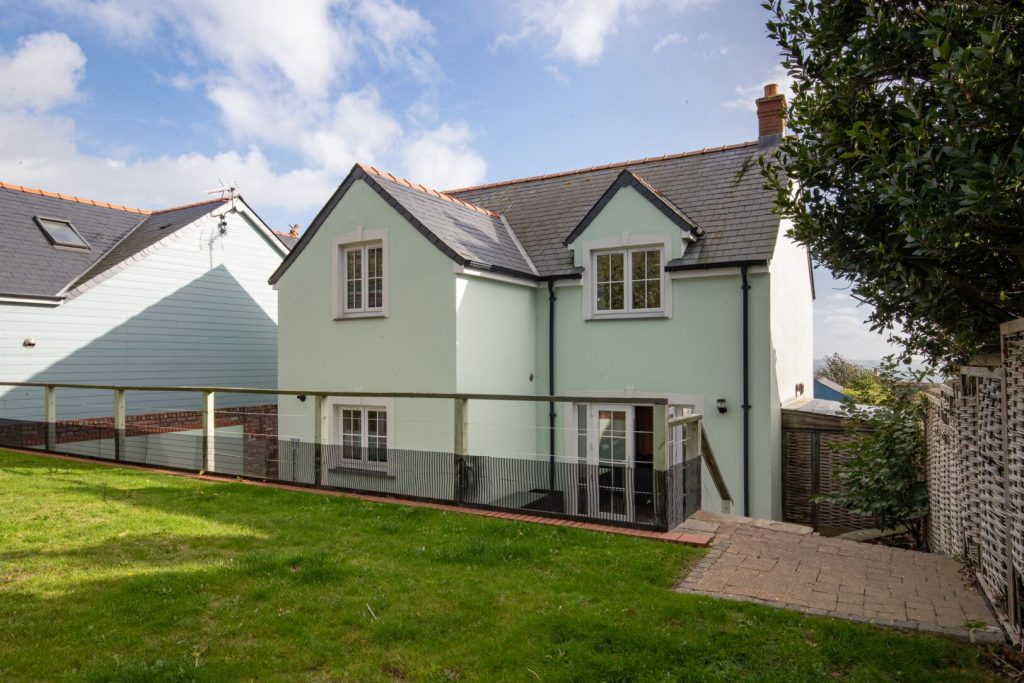 Y Bwlch Solva Exterior