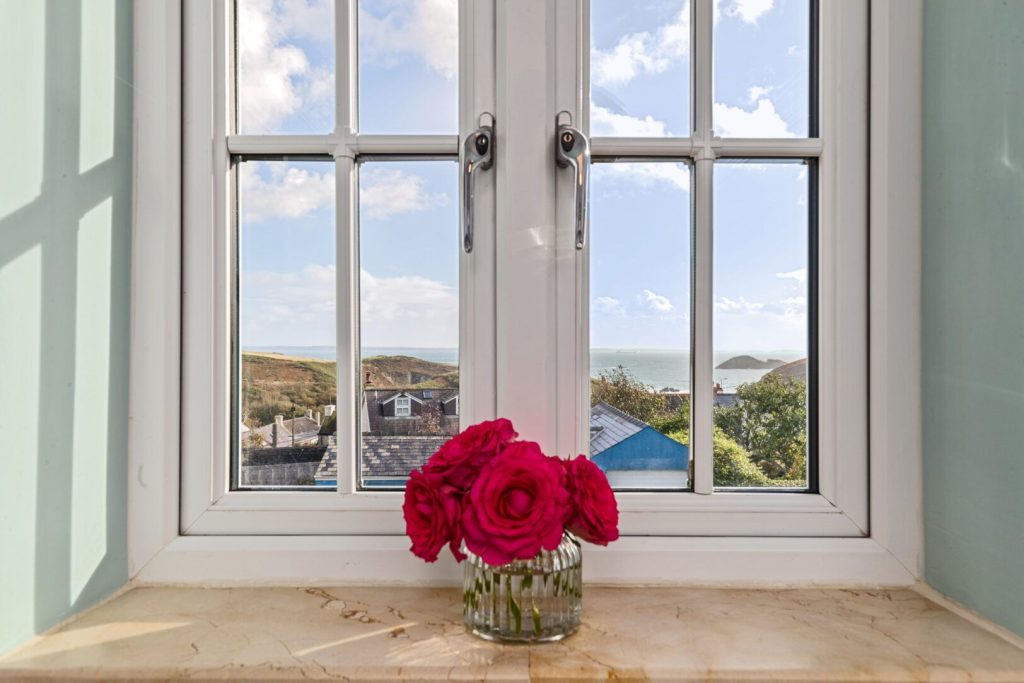 Y Bwlch Solva Windowsill