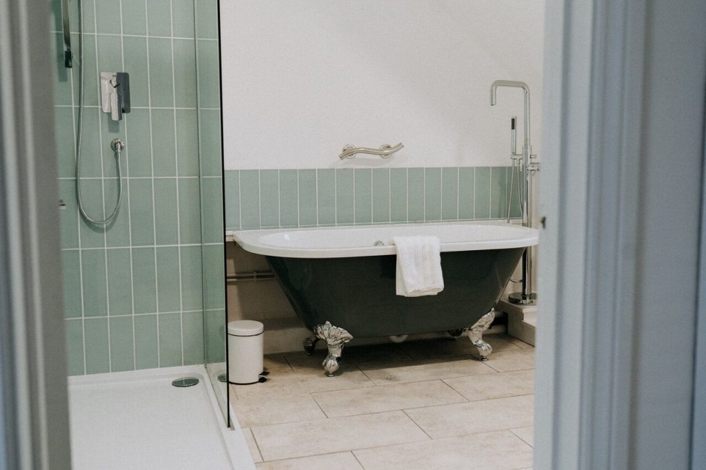 Wellfield cottage Solva Bathroom 4