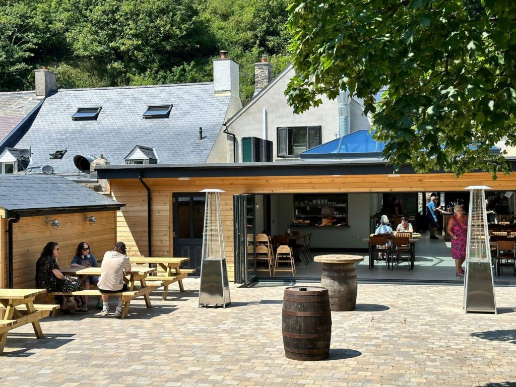 Wellfield Cottage Solva Hats and Barrels 