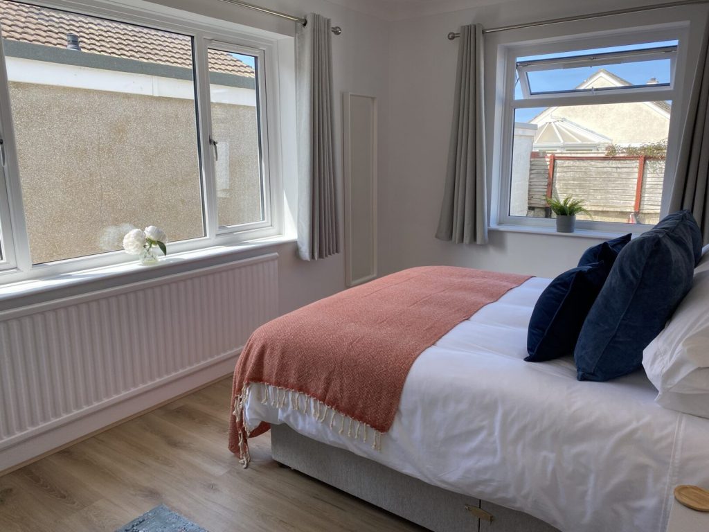 Headlands St Davids Kingsize Bedroom 4