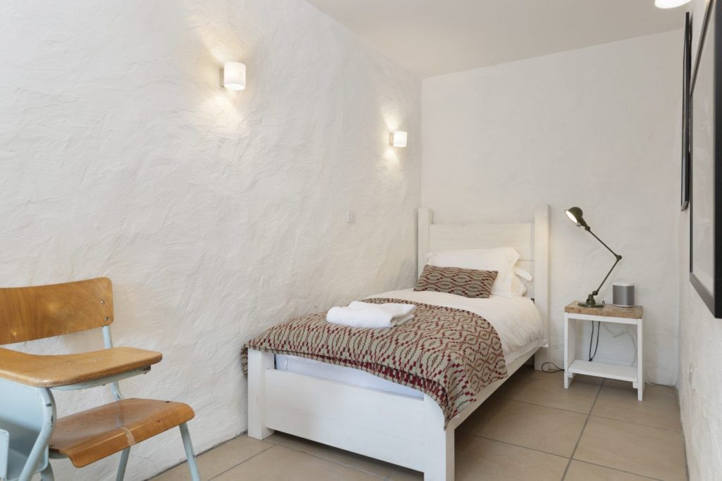 Joyful House Abereiddy Single Bedroom
