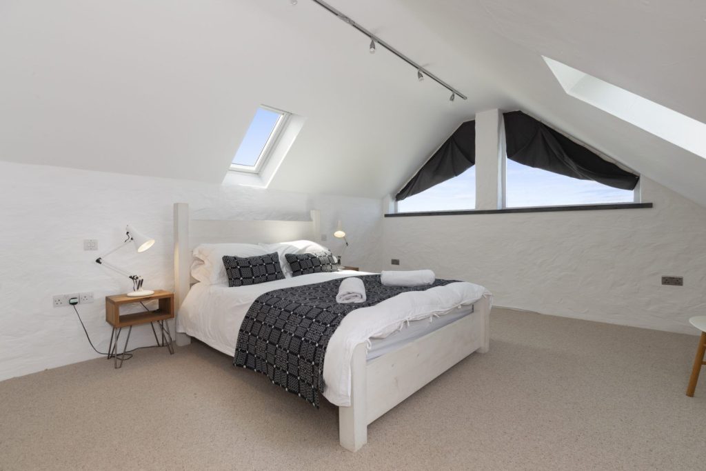Joyful House Abereiddy Top Floor Bedroom