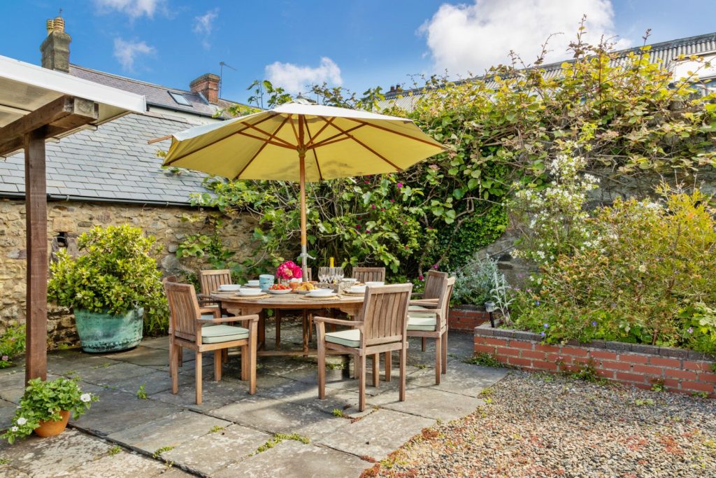 New Cross House St Davids Outdoor Dining