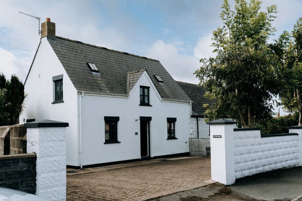 Pen Bryn St Davids Front Exterior