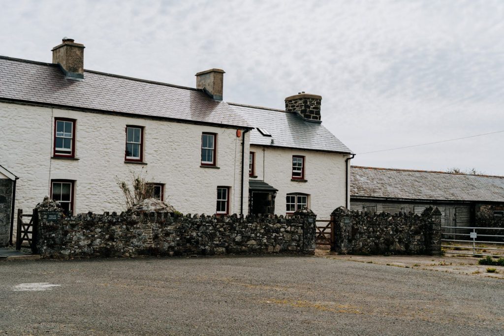 Penlan Farmhouse St Davids Exterior 2
