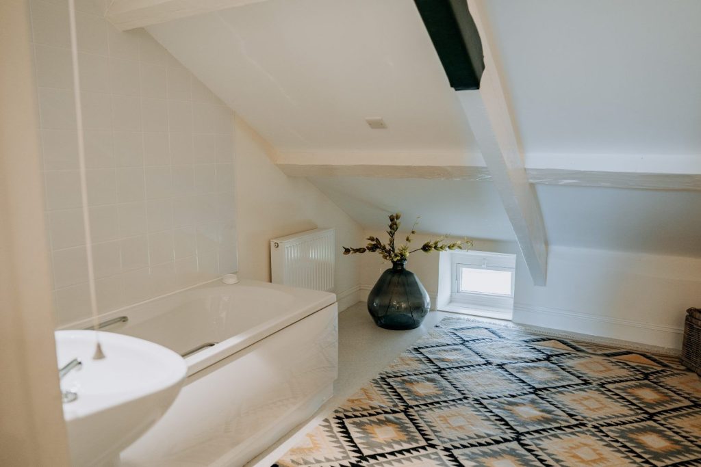 Penlan Farmhouse St Davids Bathroom 2