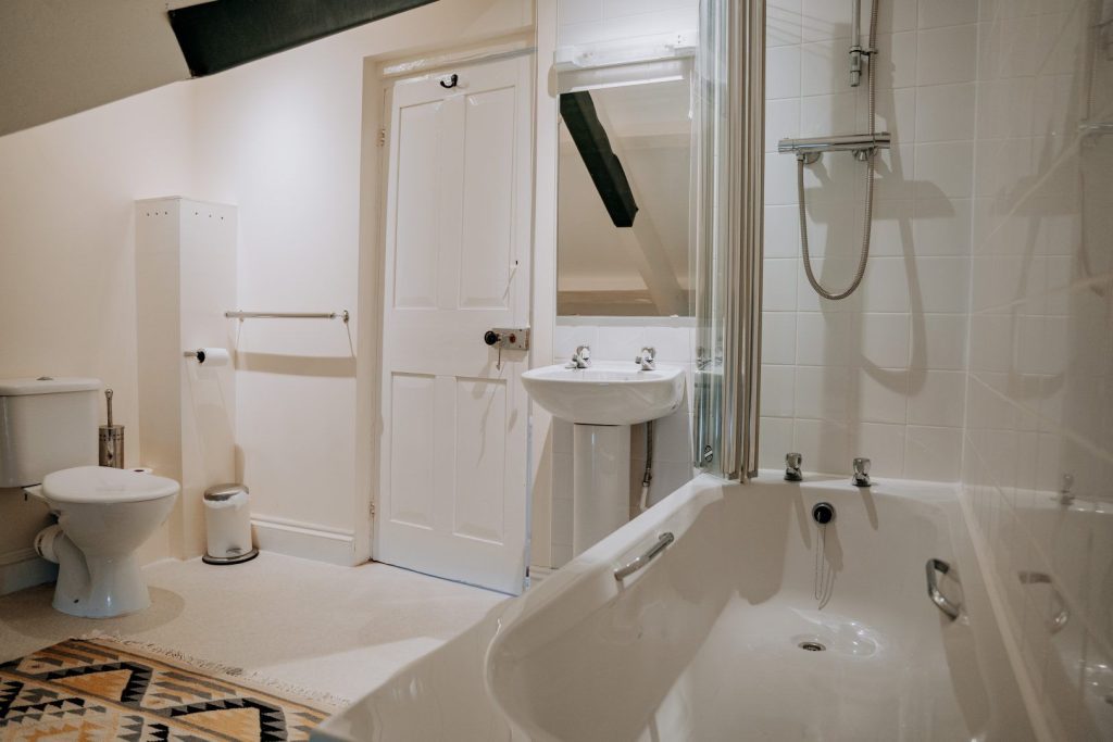 Penlan Farmhouse St Davids Bathroom