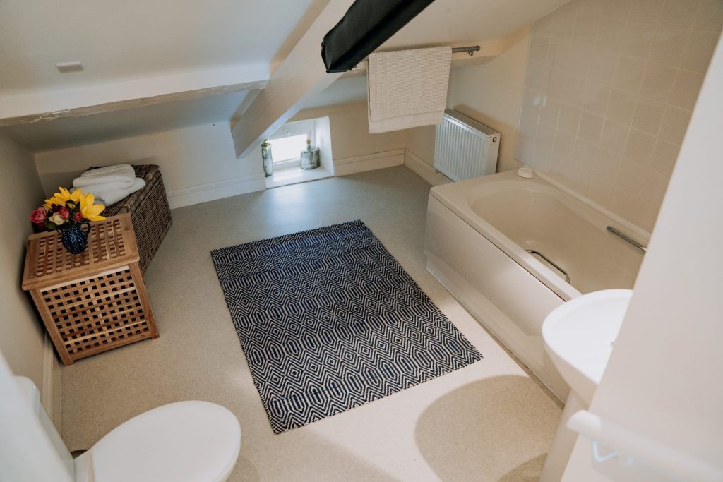 Penlan Farmhouse St Davids En Suite Bathroom