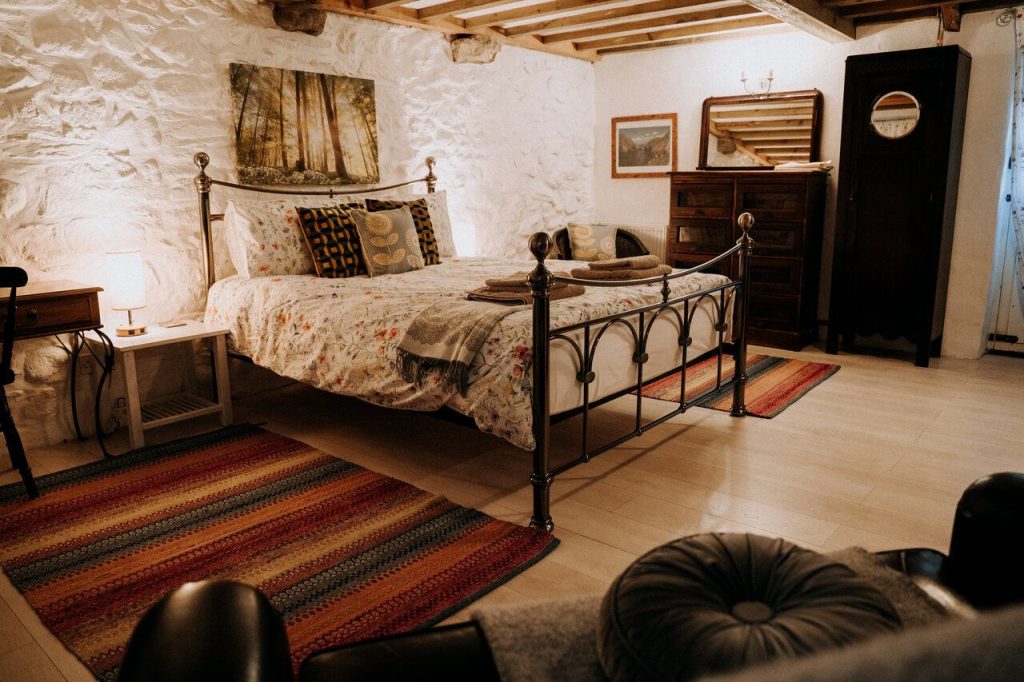 The Old Grove Bakery St Davids Master Bedroom 4