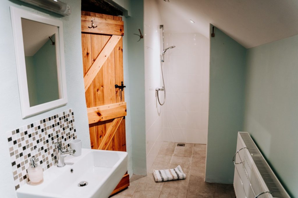 Ty Beudy St Davids Bathroom 2