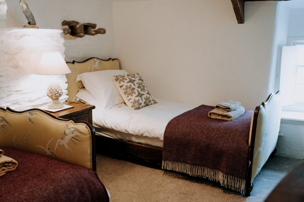 Ty Ganol St Davids Twin Bedroom 2