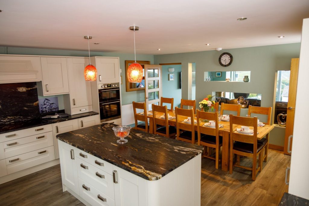 St Harmon Solva Kitchen Diner