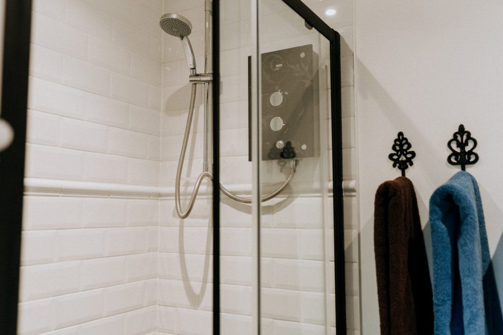 Ty Meini St Davids Shower Room 2