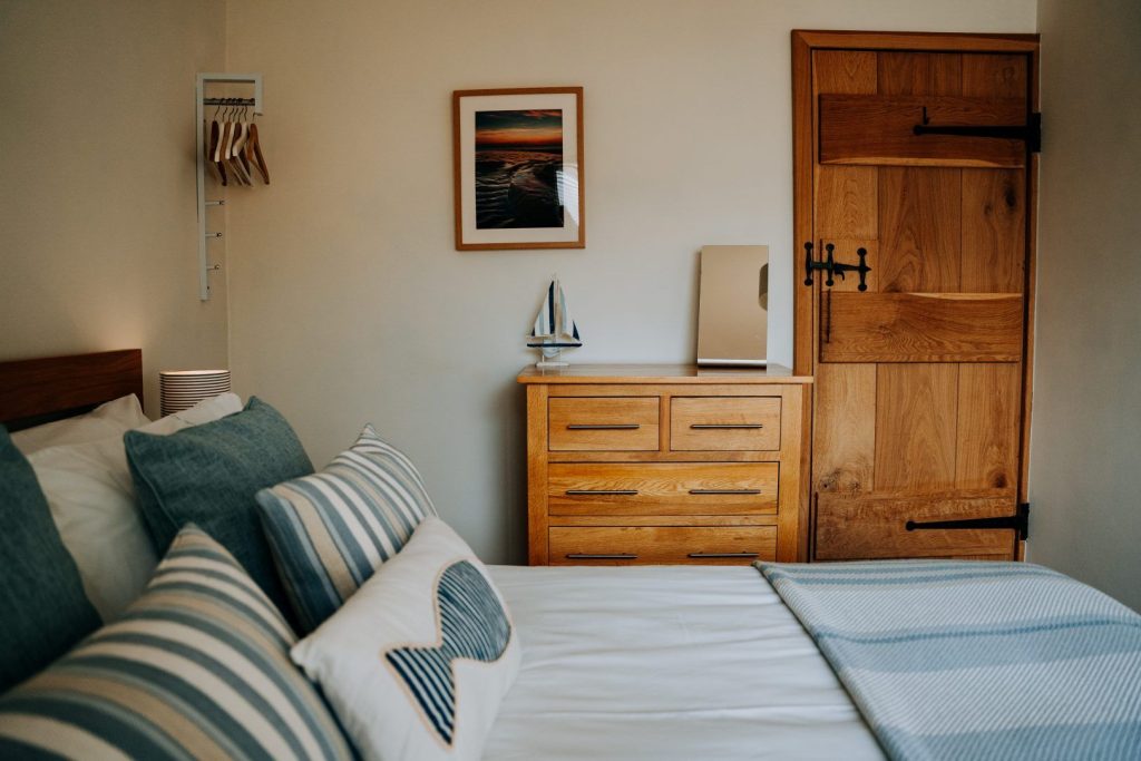 Ty Morlo St Davids Double Bedroom 2