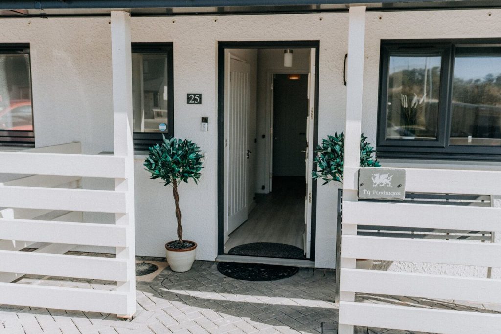 Ty Pendragon St Davids Entrance