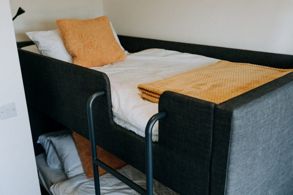 Ty Pendragon St Davids Bunk Bedroom 2