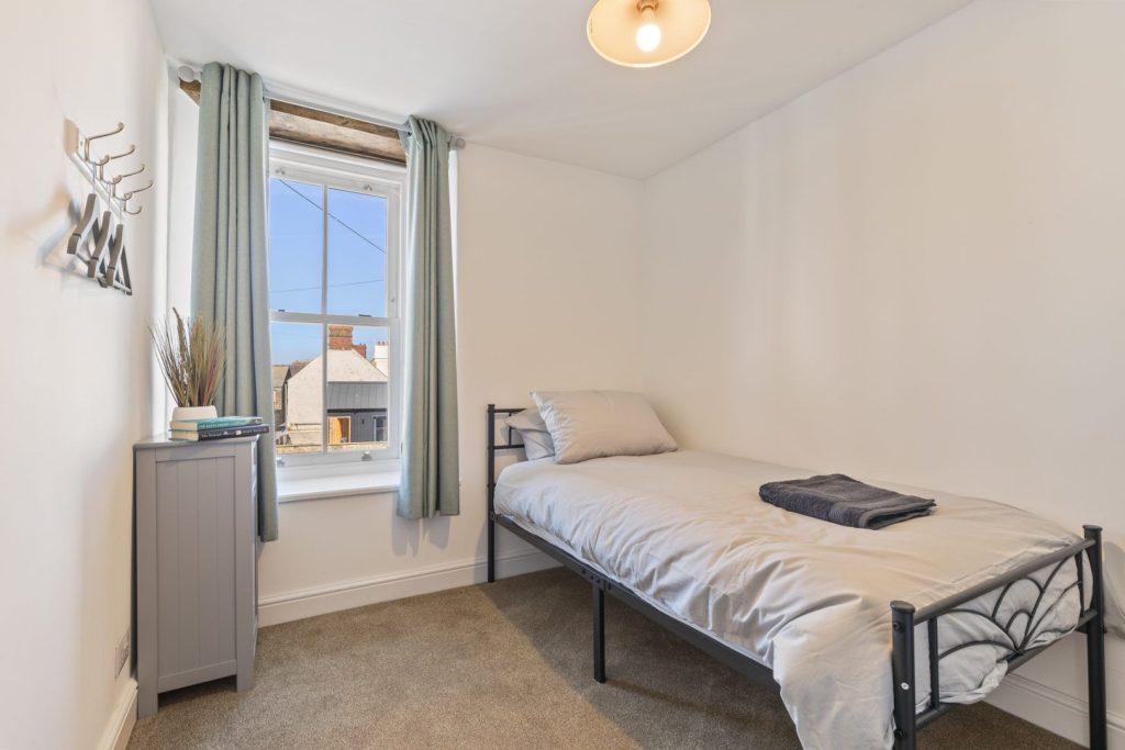 Ty Price St Davids Single Bedroom