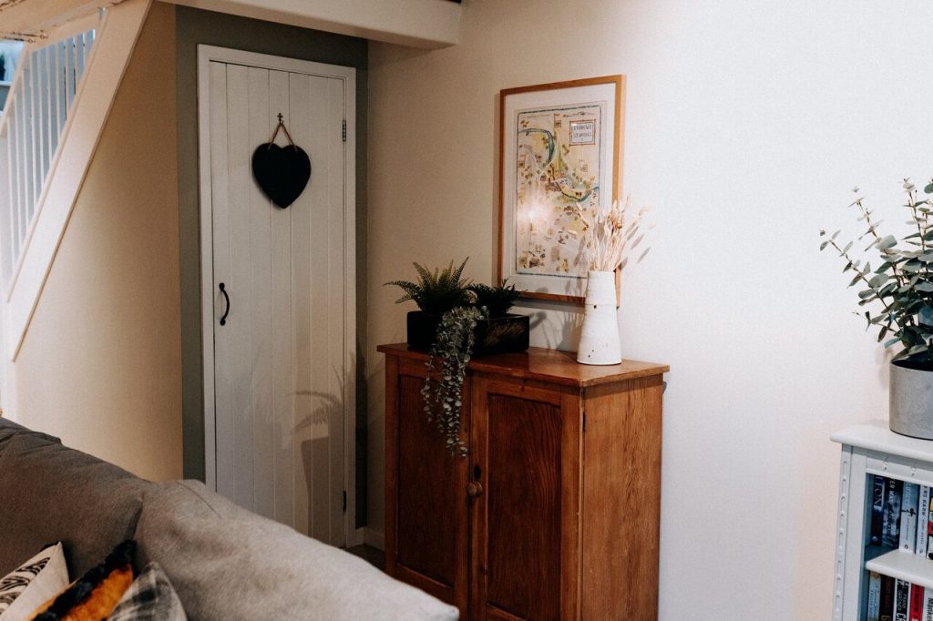 Ty Sara St Davids Lounge 7