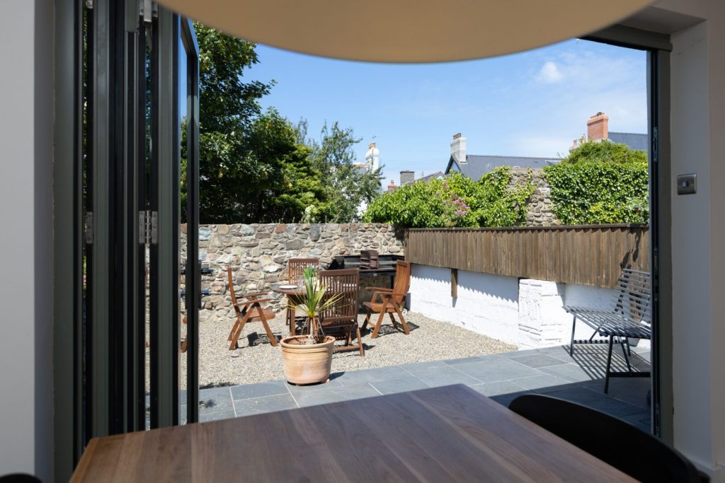 Ty Sara St Davids Patio