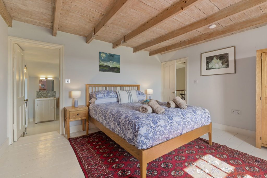 Wdig Farmhouse Near St Davids Double Bedroom 