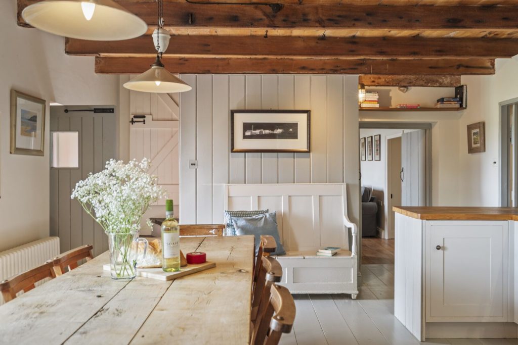 Wdig Cottage Near St Davids Dining Area 