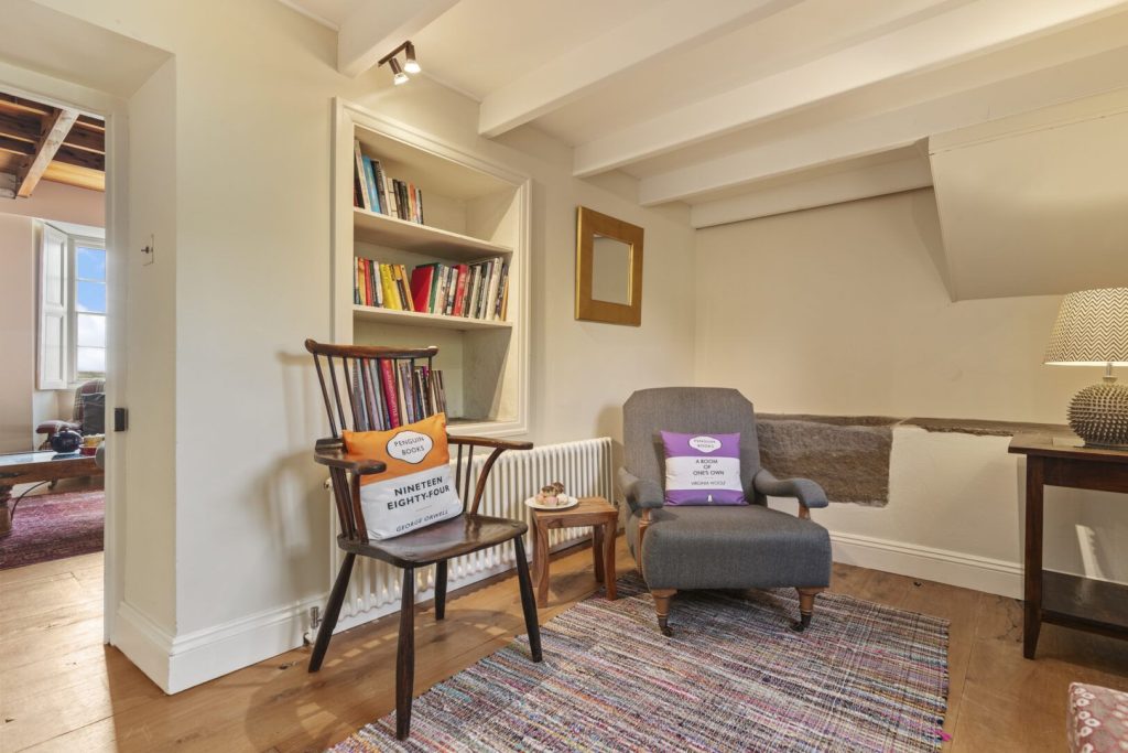 Wdig Cottage Near St Davids Armchairs