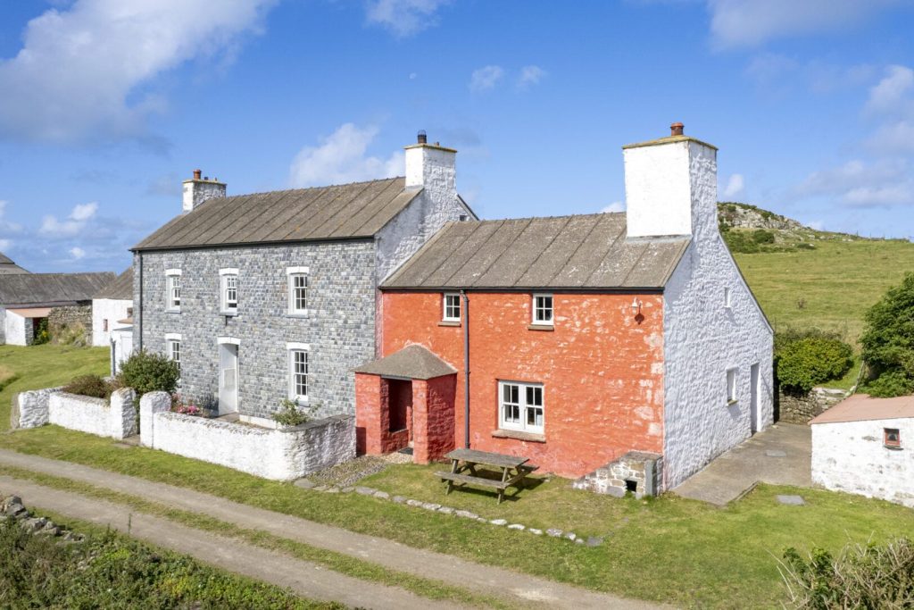 Wdig Cottage Near St Davids Exterior View