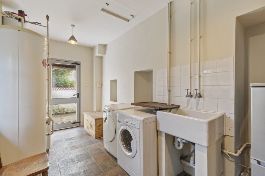 Wdig Cottage Near St Davids Utility Room 