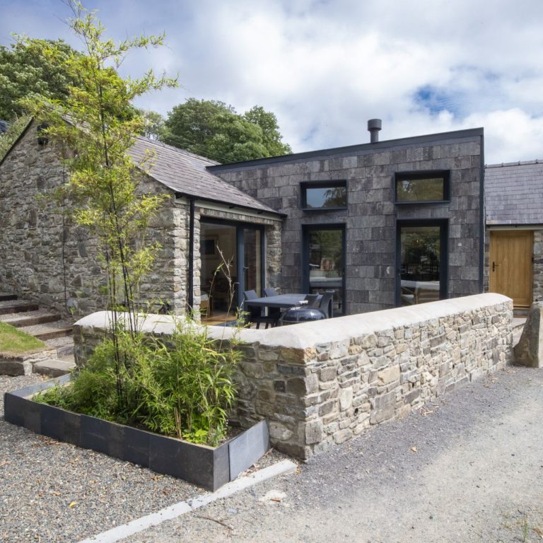 Mill Lodge Solva Exterior